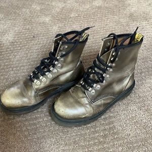 Dr Martens distressed silver